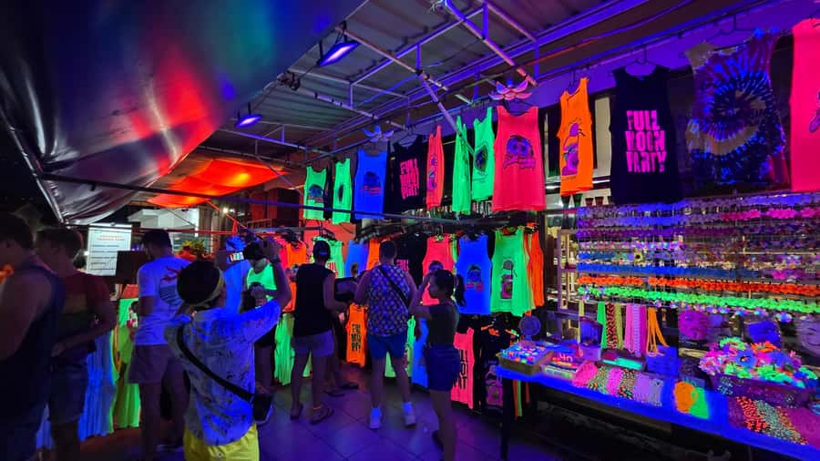 Koh Samui: Full Moon Party Tickets with Round-Trip Transfer - Full Moon Party Transport: Why This Package Feels Worth It