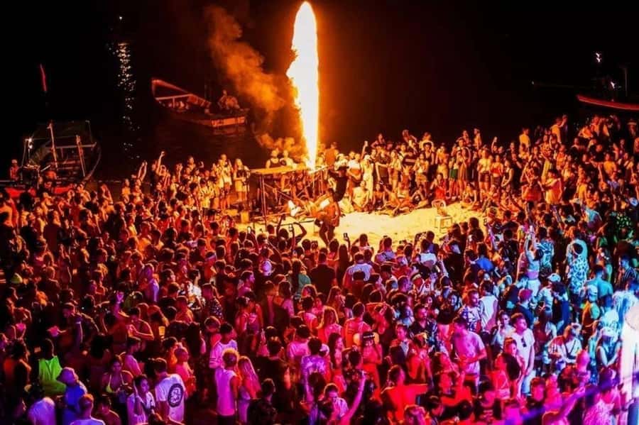 Koh Samui: Full Moon Party Tickets with Round-Trip Transfer - Koh Samui Van to the Pier: The Part That Needs Your Punctuality