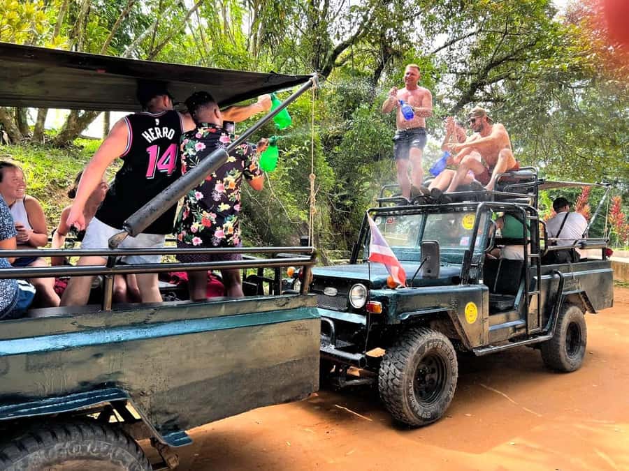 Koh Samui: Mr.Ung's 4WD Wild Jungle Safari Tour with Lunch - The Mummified Monk: a quick visit with big atmosphere