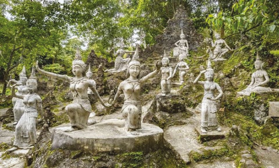 Koh Samui: Private 4x4 Jungle Adventure with Expert driver - The Mummified Monk: A Stop That Adds Story to the Drive