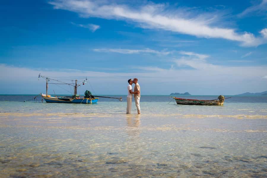 Koh Samui: Private Photoshoot for Couples & Families - Picking the right look: location and outfit advice that actually helps