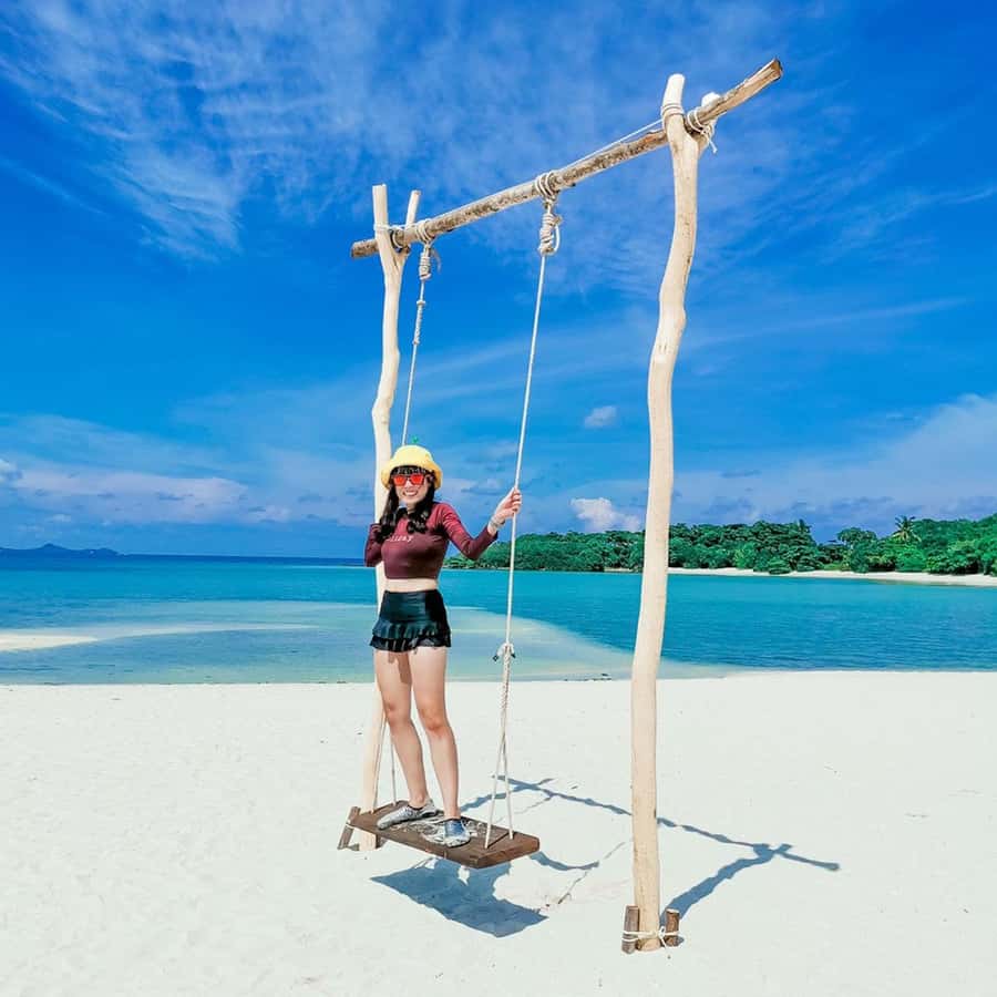 Koh Samui: Private Speedboat to Pig Island with Snorkeling - Koh Tan Snorkeling: Coral, Fish, and Clear Water