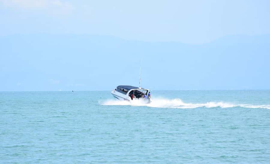 Koh Samui: Speedboat Adventure to Angthong's Hidden Gems - Island-hopping around 42 islands: seeing the park from the water