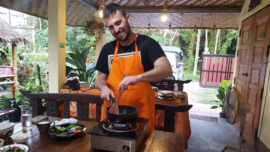 Koh Samui: Thai Cooking Class with Local Market Tour - Why This Koh Samui Cooking Class Feels Like a Local Morning