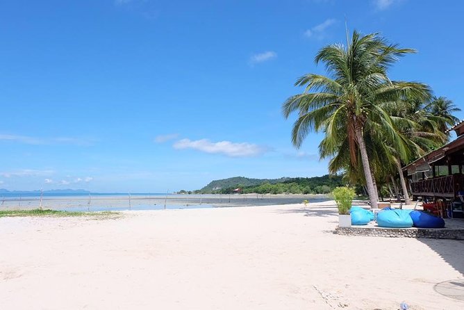 Koh Tan and Koh Madsum Snorkeling Trip By Speedboat From Koh Samui - Lunch and the simple reality of island food