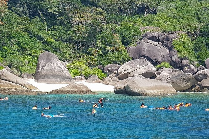 Koh Tao & Koh Nang Yuan Snorkeling Tour by Speed Boat from Samui - Koh Nang Yuan Snorkeling and the Hilltop View: The Highlight Block