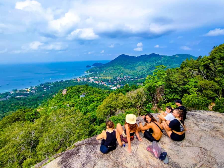 Koh Tao: Road Trip To 8 Famous Places - Aow Lud Bay, Moondance Magic View, and Lunch at Baan Talay or Blue Heaven