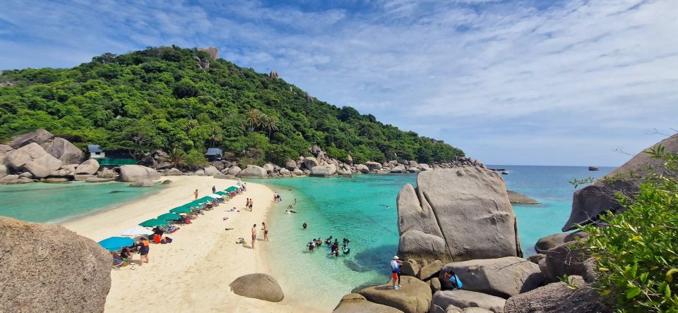 Koh Tao: Visit to Koh Nang Yuan with Hotel Transfers - The open-boat reality: what to bring for the sea crossing