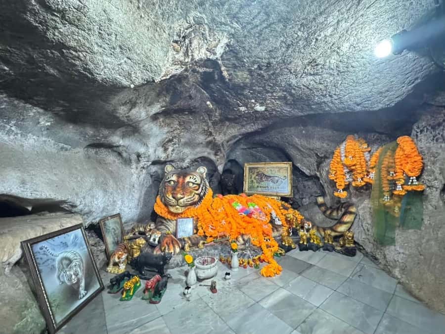 Krabi : 4-Hour City Tour with Tiger Cave Temple - What to Bring (and Wear) So the Hike Doesn’t Slow You Down