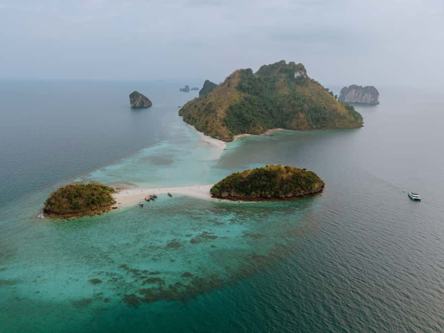Krabi: 4 Island Premium Yacht with Snorkeling & Clear Kayak - Air-conditioned downtime: the underrated “premium” feature