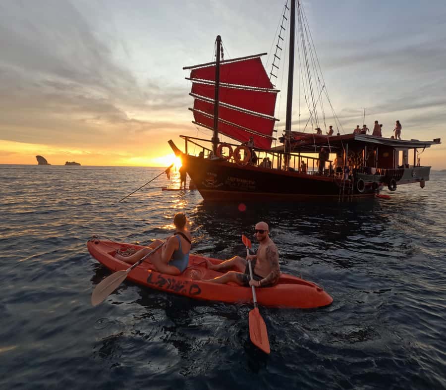 Krabi: 4-Island Sunset Snorkeling Tour & Bioluminescent Swim - Phra Nang Beach: a quick hit that keeps the itinerary flowing