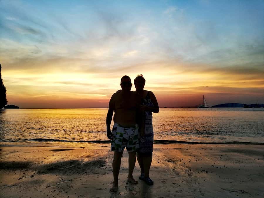 Krabi: 4 Island Tour, Sunset+Plankton, Small Group 12 pax - Stop 1: Koh Poda beach day (and that beach Thai buffet)