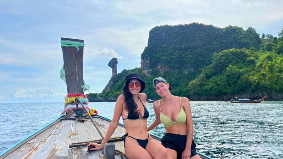 Krabi: 4 Islands & Ko Hong Private Long-tail Boat Tour - Early highlights: Phra Nang Cave Beach and the first swim window