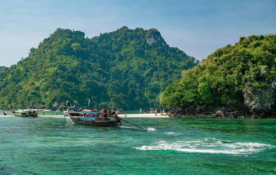 Krabi: 4 Islands Private Longtail Boat Tour - Why a private longtail boat beats the usual Krabi scramble