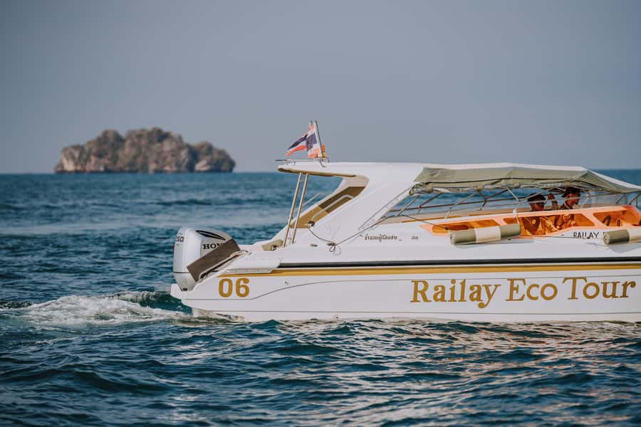 Krabi: 4 Islands Private Luxury Speed Boat Tour - Lunch on the Sand: Picnic Feel, Real Choices, and Freshness