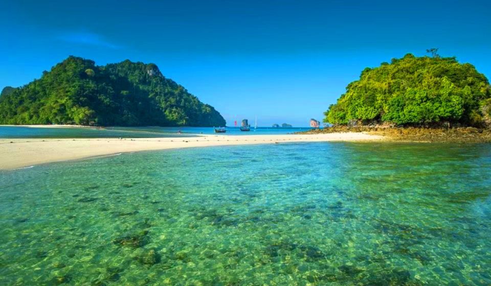 Krabi: 4 Islands Sunset Longtail Boat Tour with BBQ Dinner - Food and drinks: what’s included at the BBQ
