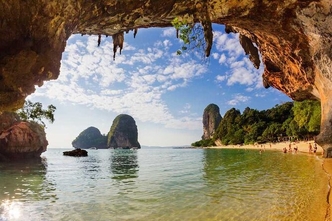 Krabi 7 Islands Snorkeling Sunset and Bioluminescence with dinner - Tang Ming and the Chicken Island area: where the snorkeling payoff starts