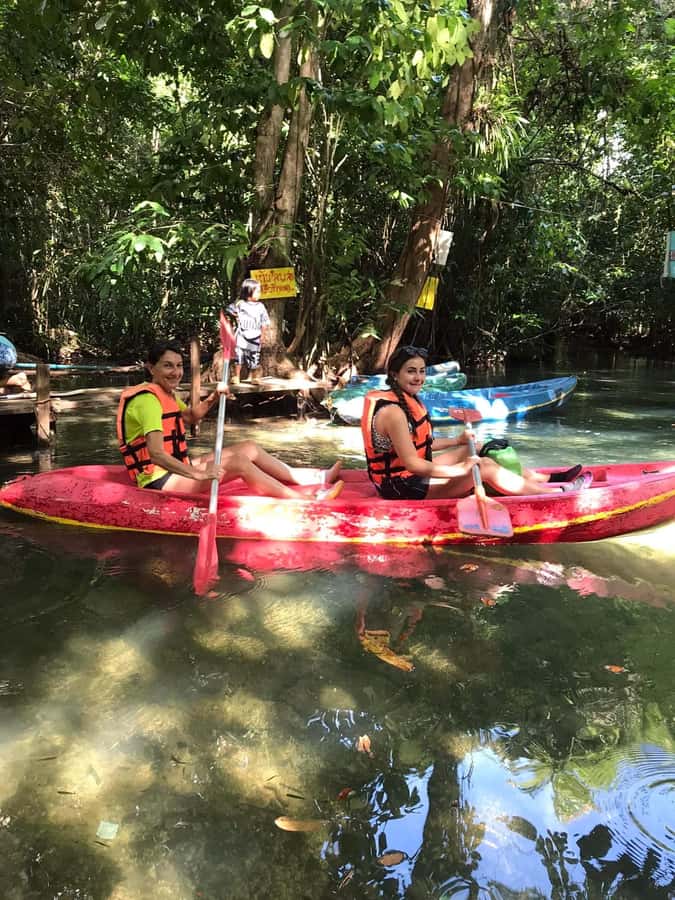 Krabi: Amazon Klong Srakaew Kayaking With Lunch - Kayaking the emerald water: cool, clear, and surprisingly peaceful