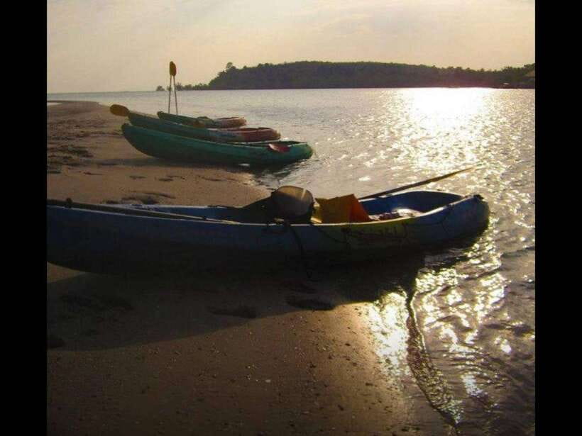 Krabi: Ao Thalane Sunset Kayak adventure (group of 10 max) - The paddle route: 5–7 km through mangroves, caves, and colored cliffs