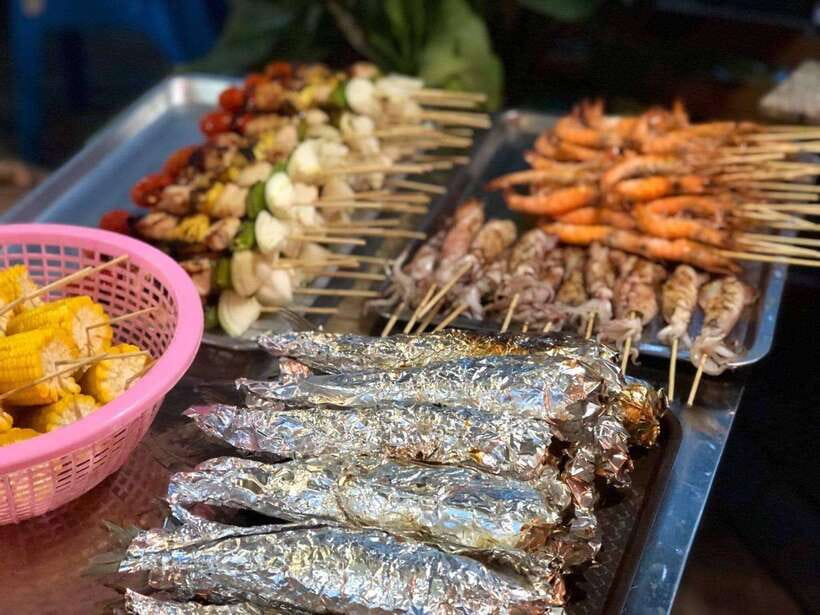 Krabi: Ao Thalane Sunset Kayak adventure (group of 10 max) - BBQ dinner on the pier: chicken & seafood, plus vegetarian by request
