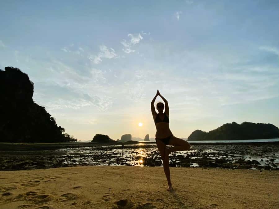Krabi: Bioluminescent Plankton, Snorkeling & Sunset Tour - The afternoon route: caves, islands, sandbar time, and snorkeling