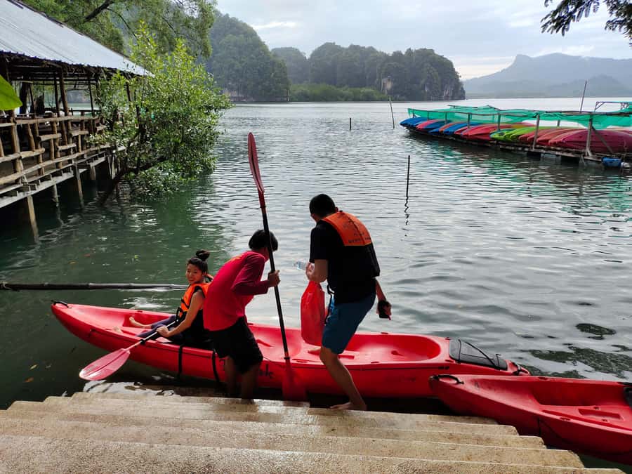 Krabi: Early bird kayak through Ao Thalane on private guide - Key moments you’ll care about most