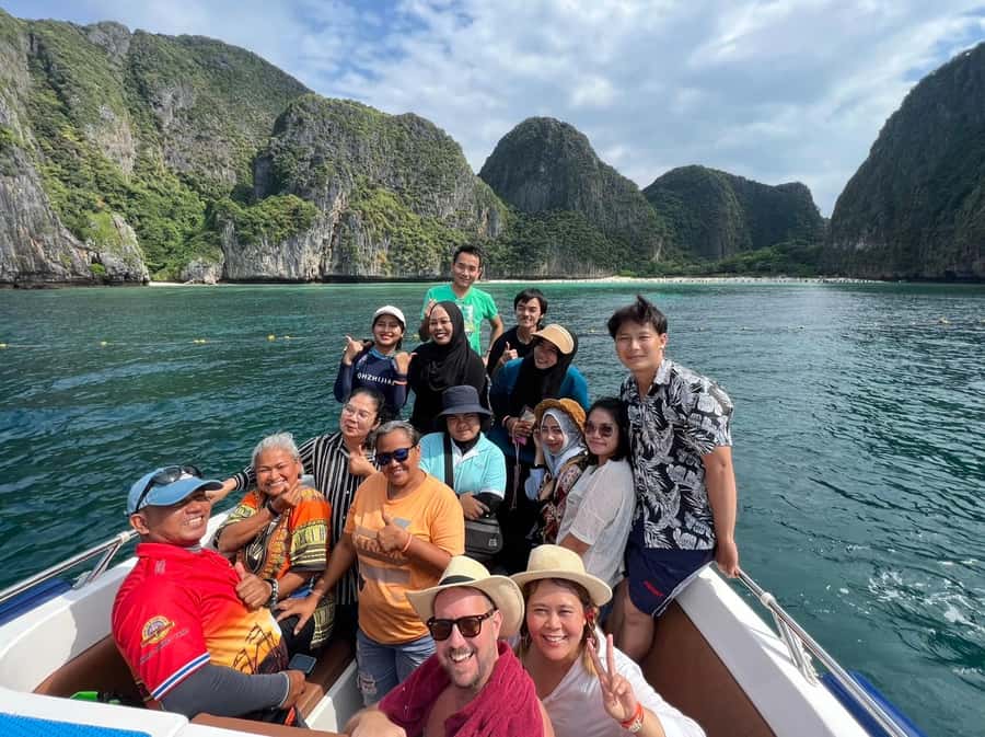 Krabi: Early Bird Phi Phi, Maya & 4 Islands Speedboat Tour - Pileh Lagoon snorkel and swim: the water time you’ll remember