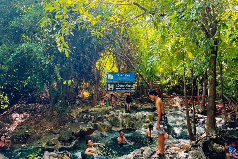 Krabi: Emerald Pool, Hot Springs, and Kayaking Tour - Lunch break: simple Thai buffet and real hydration help