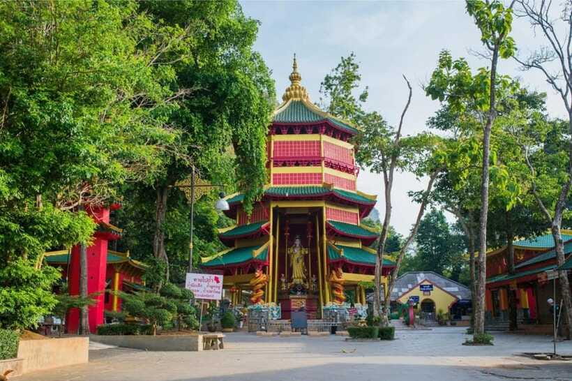 Krabi: Emerald Pool, Hot Springs & Krabi Town Day Tour - Who This Tour Suits (and Who Should Skip It)