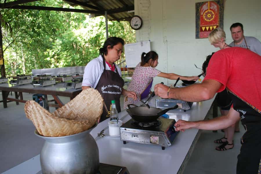 Krabi: Evening Thai Cooking Class at Ya's Cookery - How the Dish Selection Works (and Why It’s a Smart Setup)