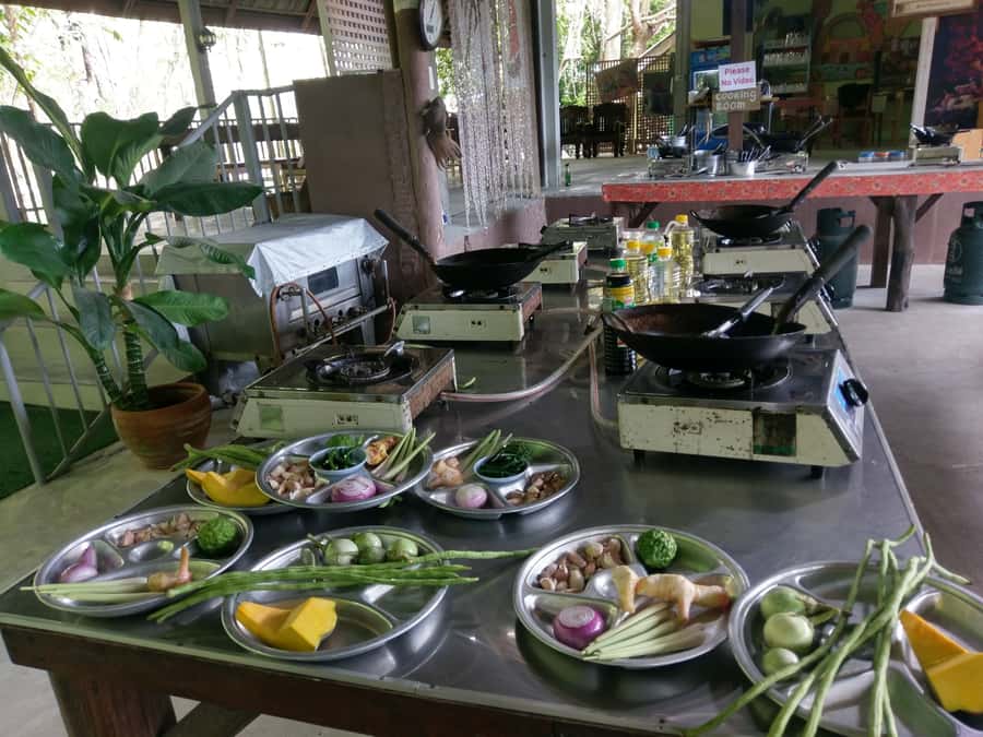 Krabi: Evening Thai Cooking Class at Ya's Cookery - Pickup and Transfers: Easy for Ao Nang and Ao Nam Mao