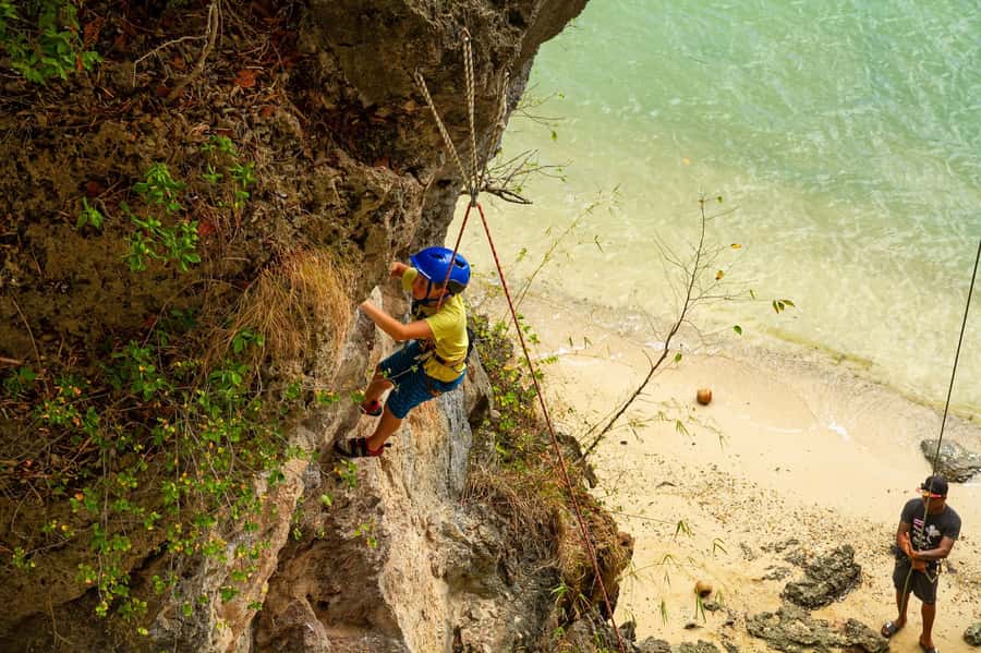 Krabi: Full-Day Rock Climbing Course at Railay Beach - Packing: Sun, Spare Clothes, and Keeping Luggage Out
