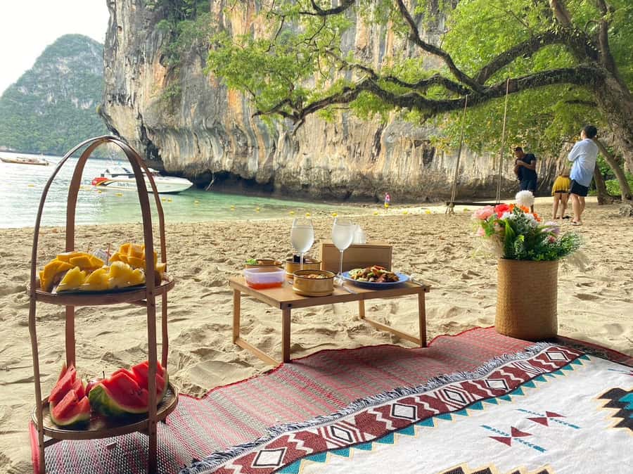 Krabi Hong Island by Luxury Vintage Boat - Boat day comfort: the luxury vintage feel (and why it matters)