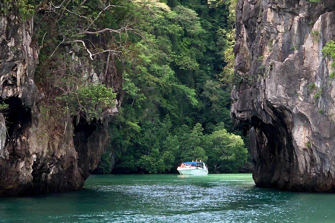 Krabi Hong Island Tour: Charter Private Long-tail Boat - Hong Lagoon: limestone cliffs and mangroves where timing really counts