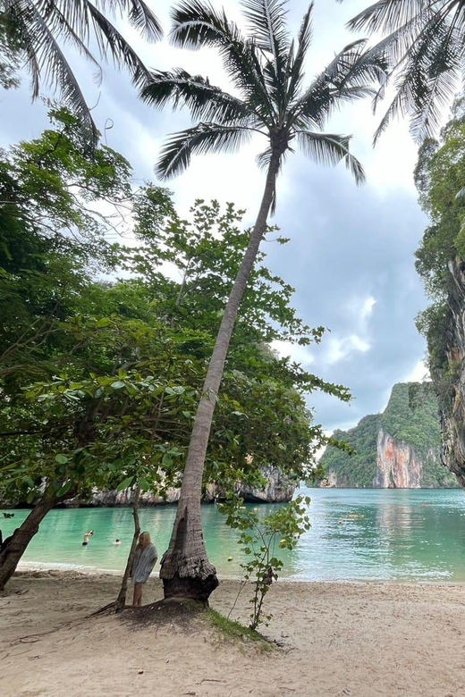 Krabi: Hong Islands - Join tour by Longtail boat - Hong Lagoon and Hong Island: The Amphitheater That Makes This Tour Worth It