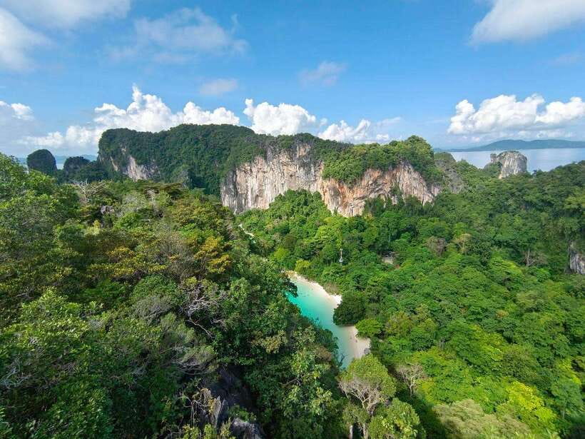 Krabi: Hong Islands Private Boat Trip & Snorkeling - Longtail Boat Day in Krabi: The Hong Islands Magic Setup