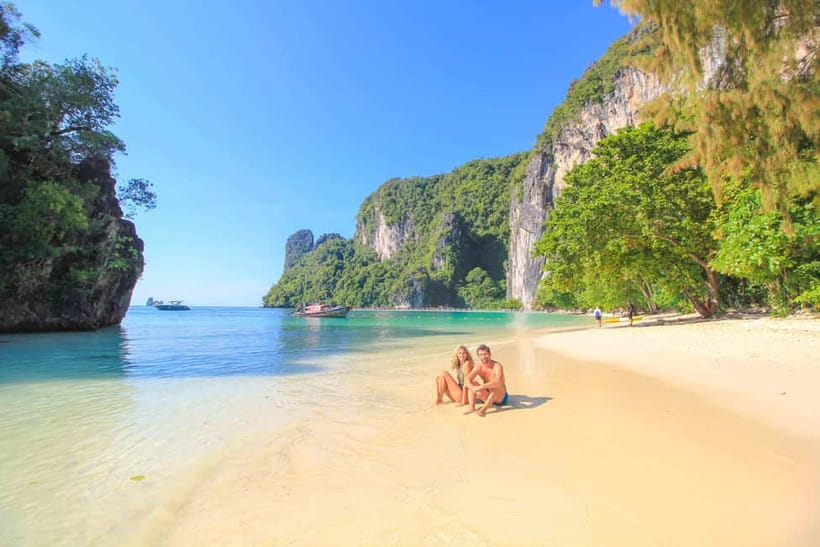 Krabi: Hong Islands Sunset, Bioluminescent Plankton and BBQ - Ko Lao Lading: the warm-up swim and photo break