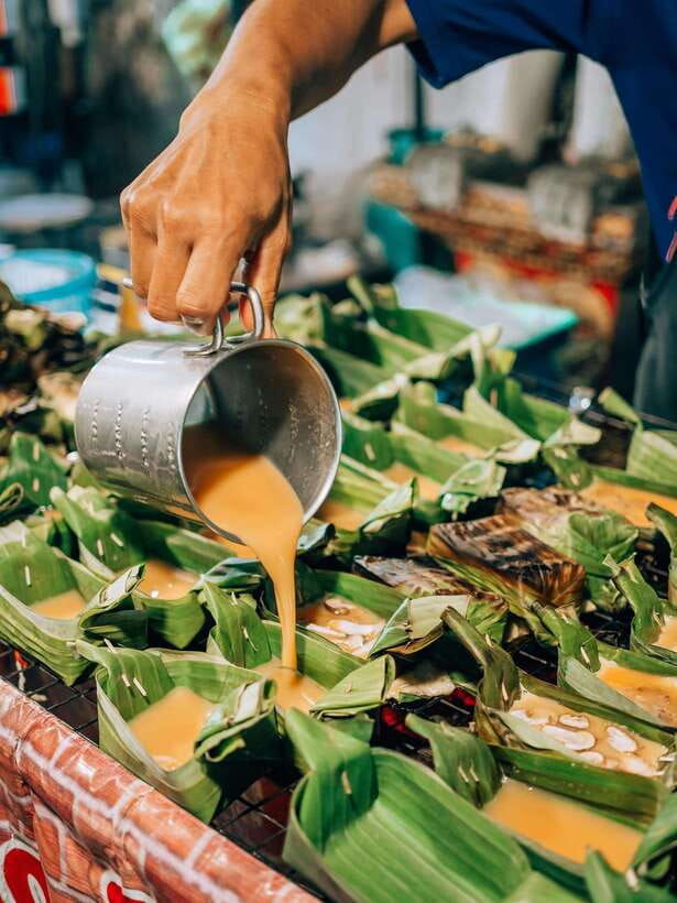 Krabi: Morning Food Tour with Local Guide - Maharaj Market: The Place Where Morning Shopping Tells You What to Eat