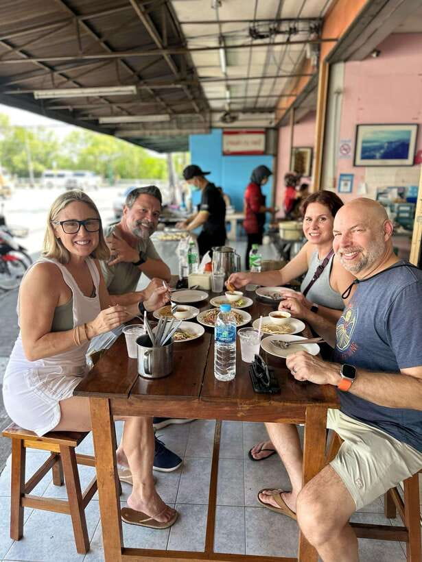 Krabi: Morning Food Tour with Local Guide - Muslim Roti Shop Finale: A Decades-Old Local Breakfast Habit