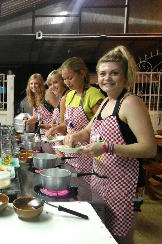 Krabi: Morning or Afternoon Culinary Adventure at Smart Cook - Your 4-hour flow: welcome, workshop, cooking, lunch