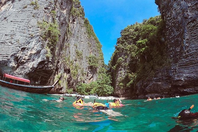 Krabi Nice Sea Snorkeling - Equipment included: mask fit and why the life jacket matters