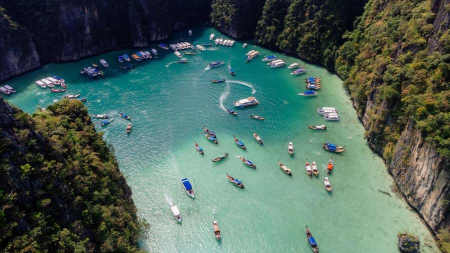 Krabi: Phi Phi Early Bird & 4 Island by Speedboat with Lunch - The Maya Bay stop: The Beach setting, with the timing edge