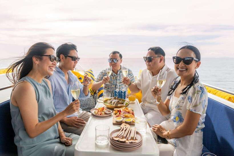 Krabi: Phi Phi Island Luxury Sunset Cruise by Meka Catamaran - Food onboard: what the meal plan is really good for
