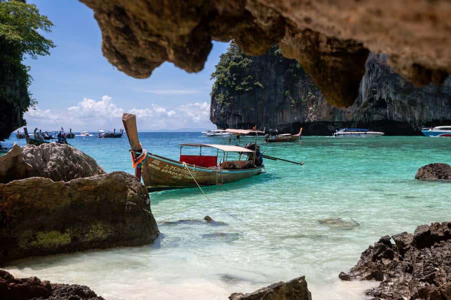 Krabi: Phi Phi Luxury Private Longtail Boat Tour - Viking Cave, Swifts’ Nests, and Pileh Lagoon’s Calm Cliffs