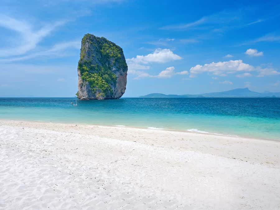 Krabi: Private 4 Islands Longtail Boat Tour With Cave Visit - Crew communication: friendly help, but plan for no English