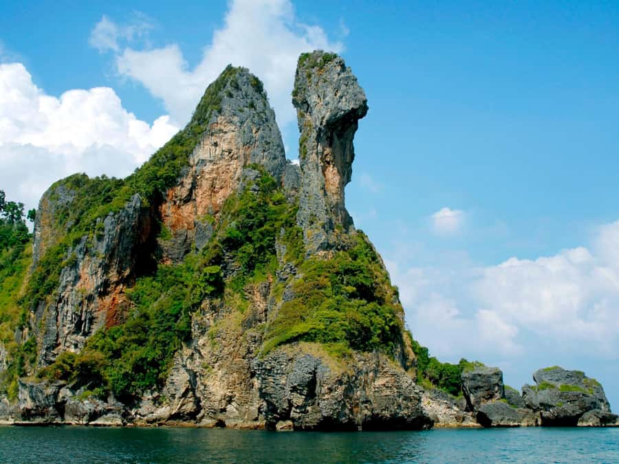Krabi: Private 4 Islands Snorkeling Tour with Long-Tail Boat - Tup Island (Talay Waek) and the sea divide walk