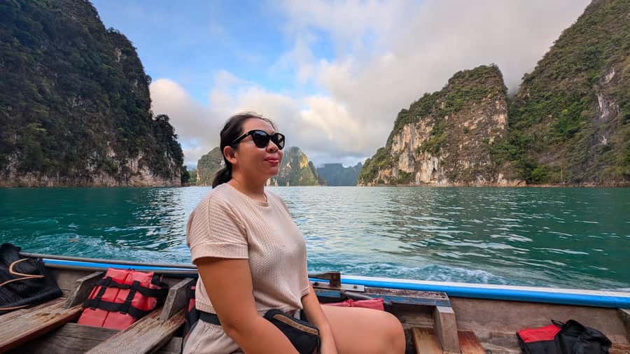 Krabi: Private Day Trip Khao Sok w/ Lake Boat Tour & Lunch - Nang Prai Raft House: Thai lunch with actual time to relax