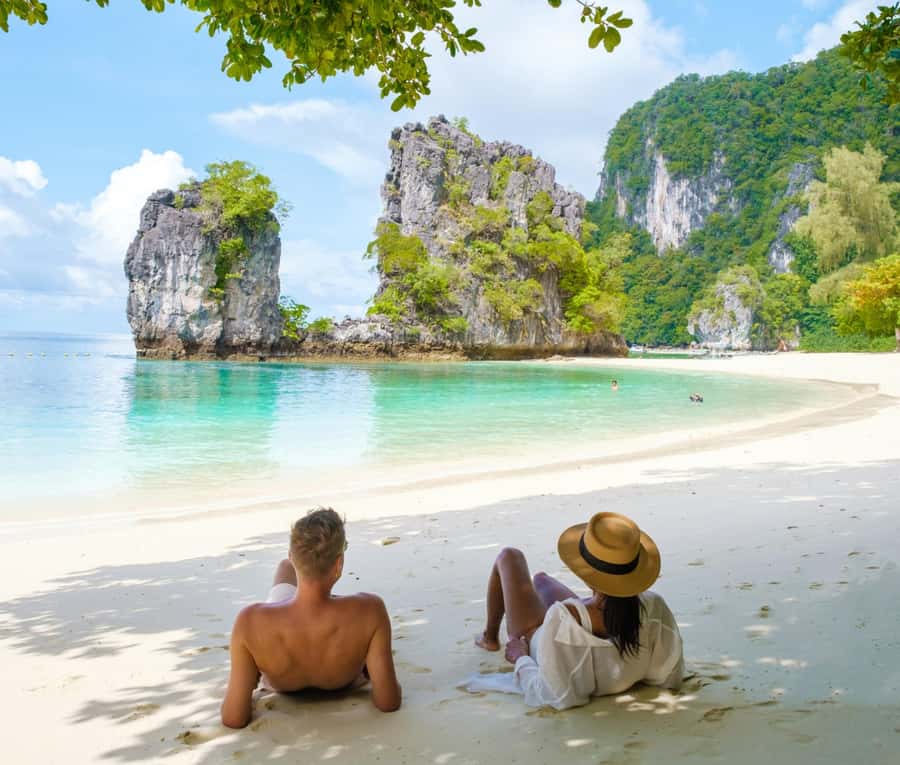 Krabi: Private Hong Island Snorkeling Tour w/ Long-Tail Boat - Practical tips that make snorkeling and sun easier