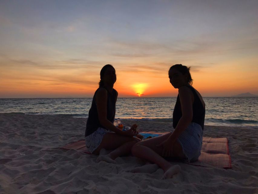 Krabi: Private Luxury Long-Tail Boat to Hong Island - Hong Island Bay and the emerald lagoon entrance you came for