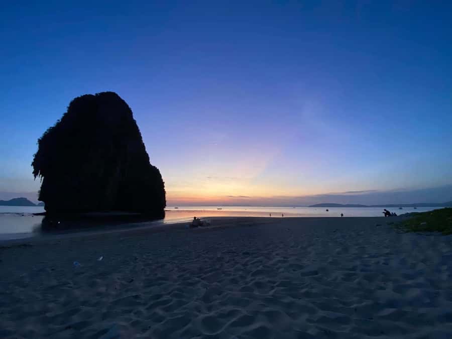 Krabi Railay & Phra Nang: Beach Kayak & Glow Plankton Tour - The Glow Plankton Night Swim: How the Sea Turns Into Stars